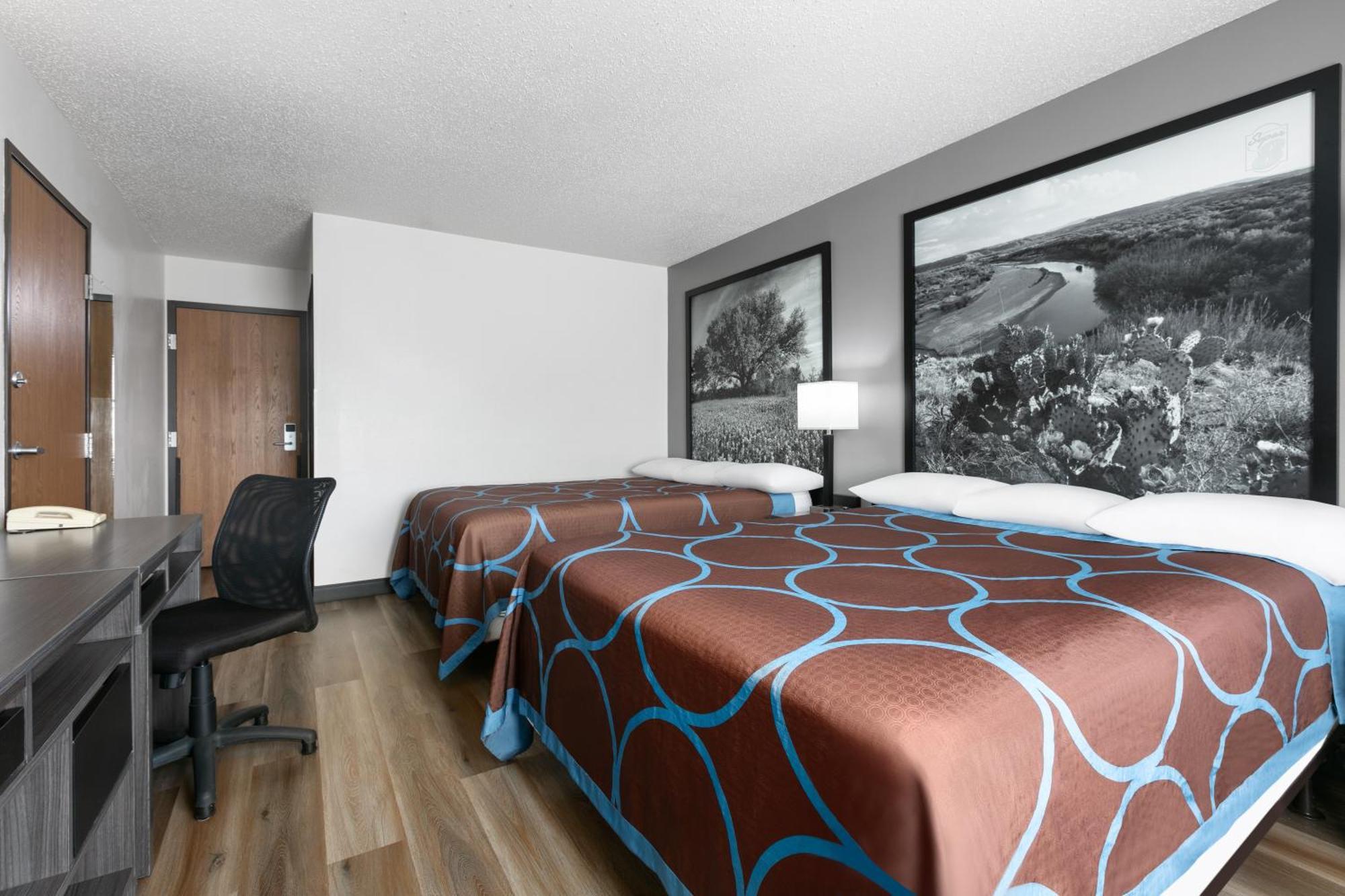 Super 8 By Wyndham Grapevine/Dfw Airport Northwest Hotel Exterior photo