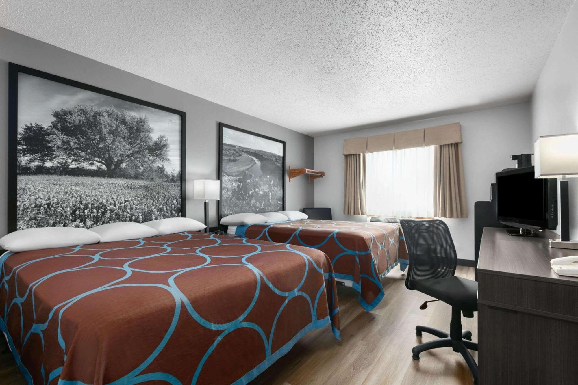 Super 8 By Wyndham Grapevine/Dfw Airport Northwest Hotel Exterior photo